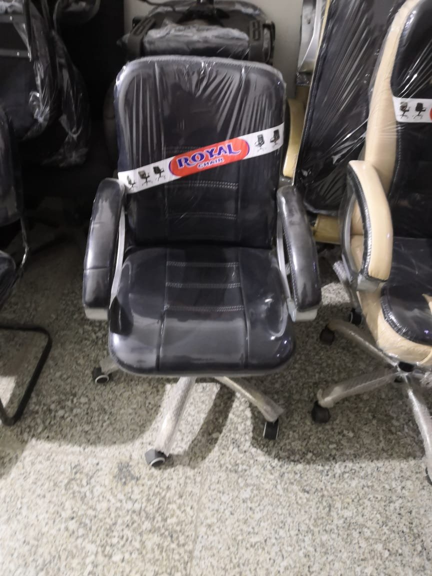 Black Office Chair 2 Chairs